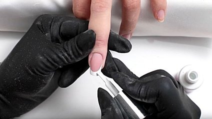 How to create a french manicure? [VLOG]