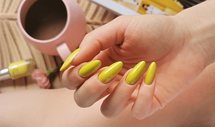 A classic spring manicure - get inspired!