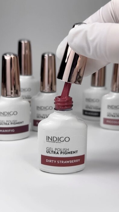 Lakier hybrydowy Ultra Pigment Dirty Strawberry