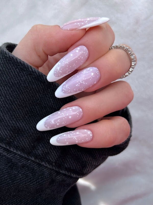 nails