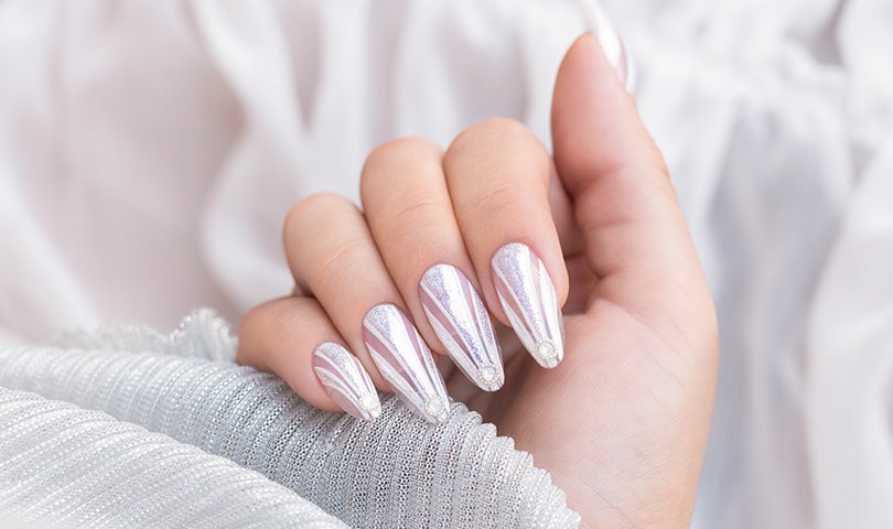 Beautiful and fast wedding nails with Pixel Effect and gem STEP BY STEP