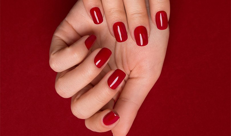 Manicure kombinowany – prosty sposób na precyzyjny manicure!