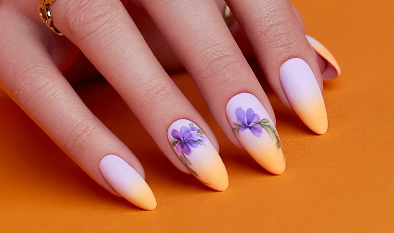 Pomysł na wiosenną stylizację? Kwiaty na paznokciach!